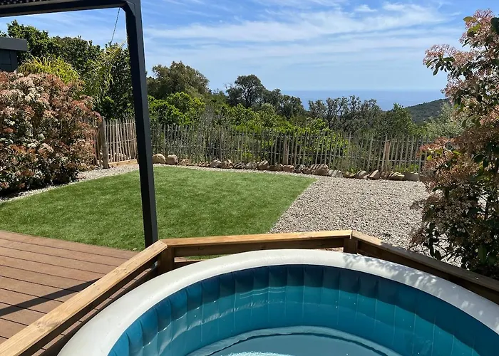 En Rez-de-chaussee De - Classification 3 Etoiles Sari-Solenzara