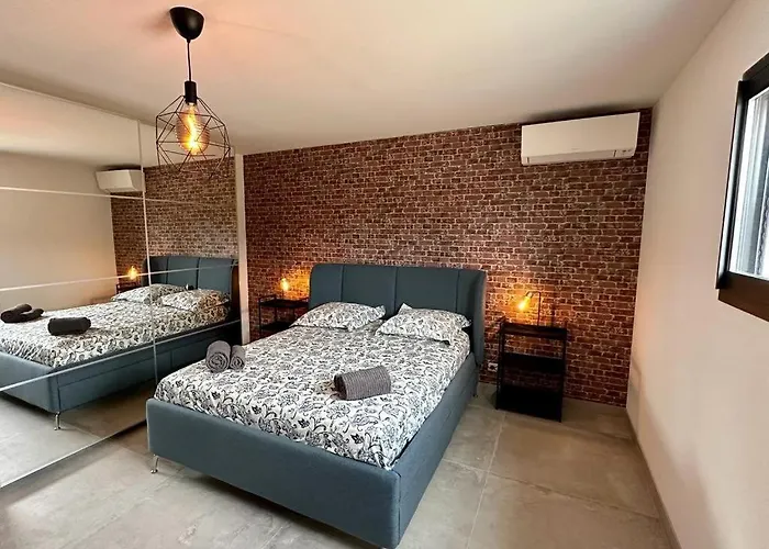 En Rez-de-chaussee De - Classification 3 Etoiles *