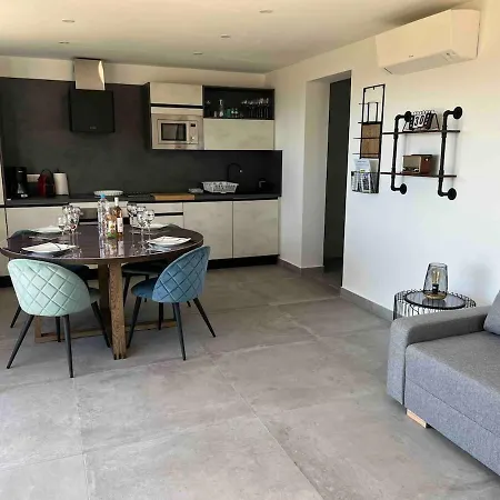 En Rez-de-chaussee De - Classification 3 Etoiles Apartmán