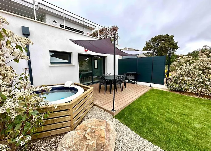 En Rez-de-chaussee De - Classification 3 Etoiles 公寓